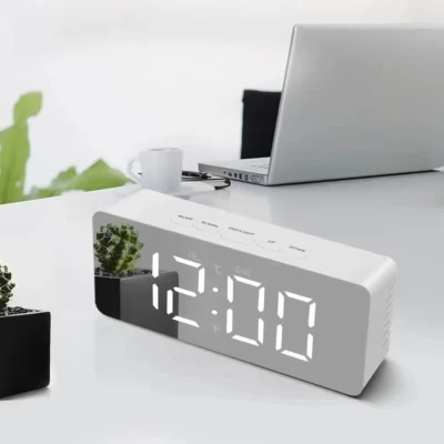 Digital LED Mirror Alarm Clock with Snooze, Temperature & Date Display – USB & Battery Operated